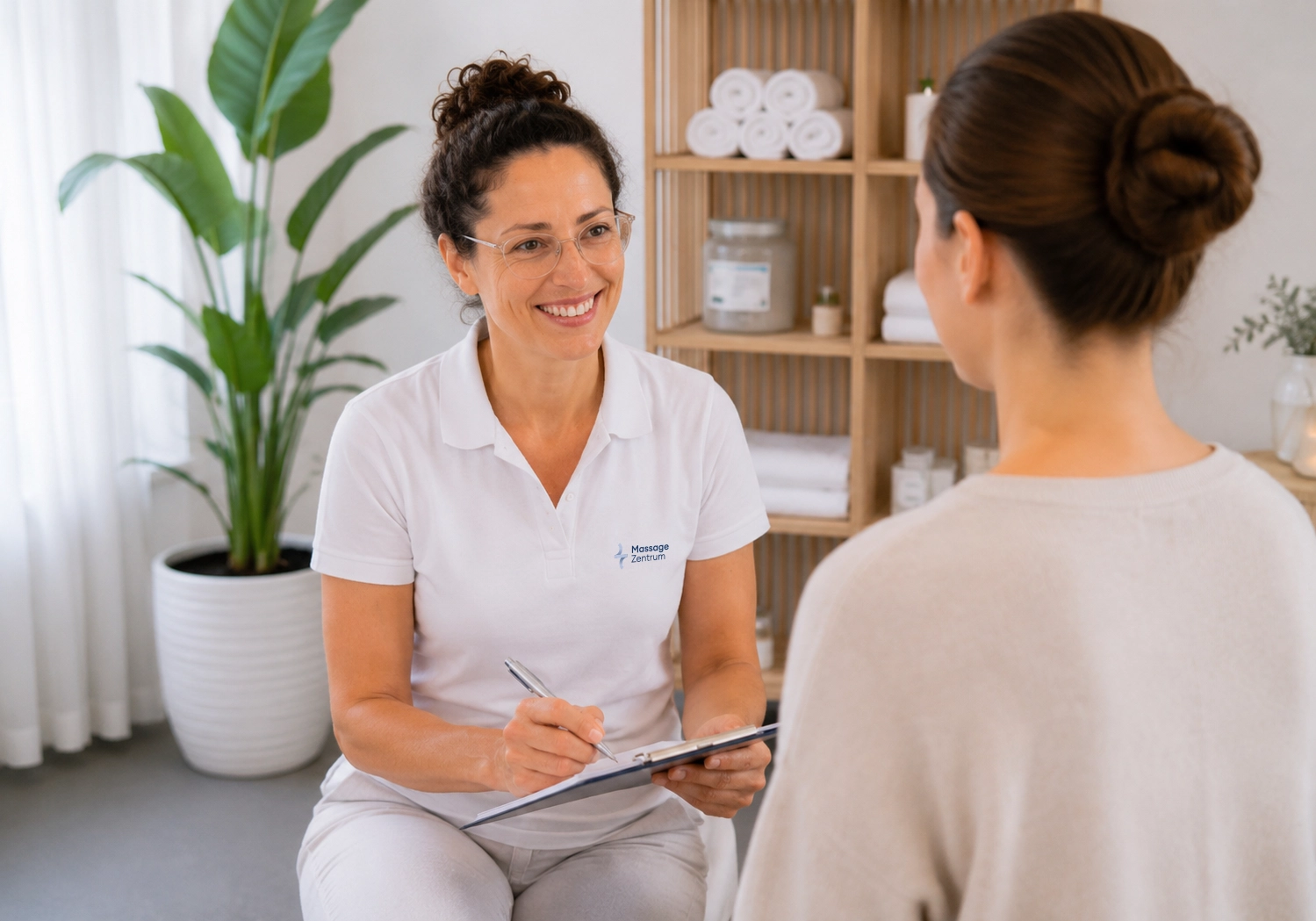 Individuell abgestimmte Massagebehandlung für Gäste aus Dottikon